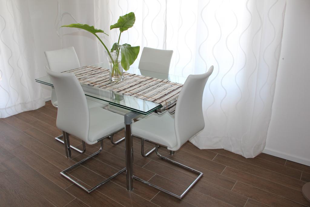 Appartanvilla Magellano มอนเดลโล ห้อง รูปภาพ